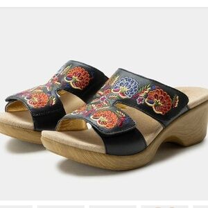 Women’s ALEGRIA Linn Black Needles And Pins Sandal- Size 41